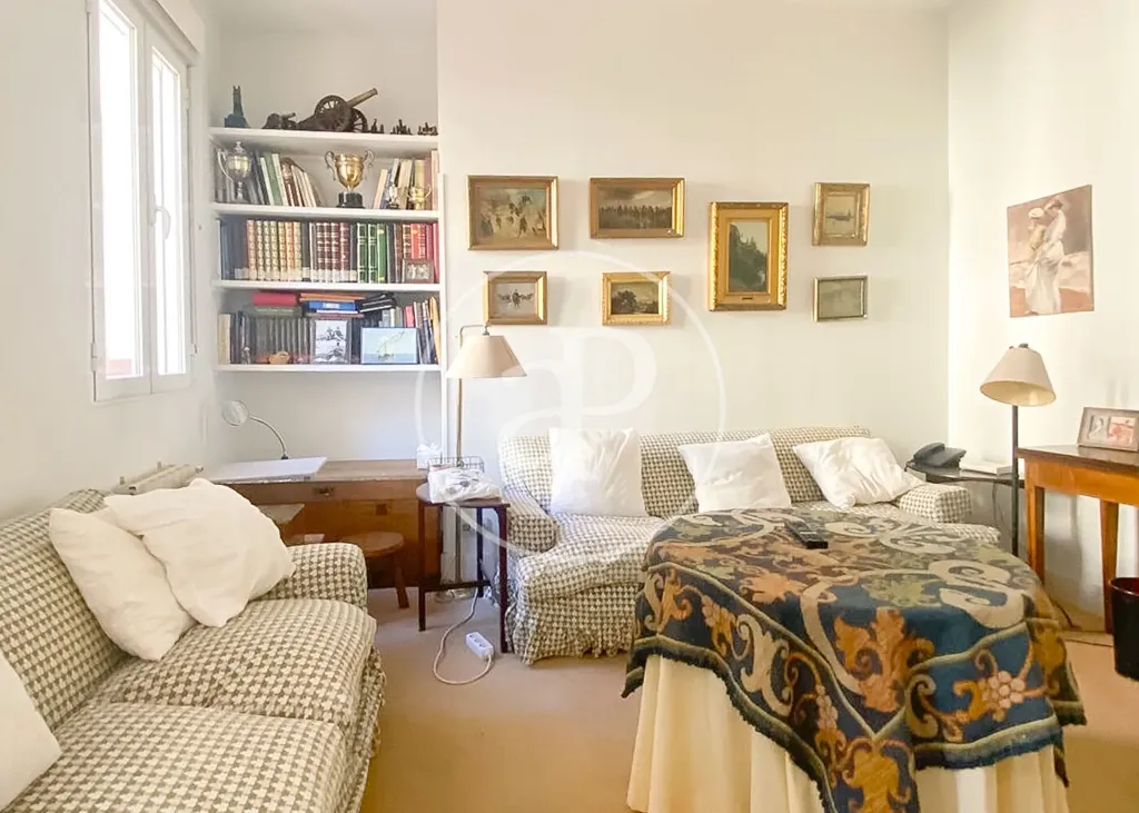 Elutuba - Luxury Apartment with High Luminosity in Madrid