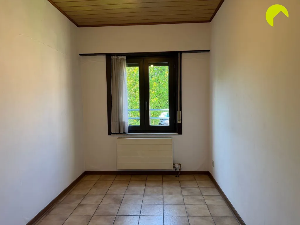 Toad - 2-Bedroom Apartment with Parking in Mortsel