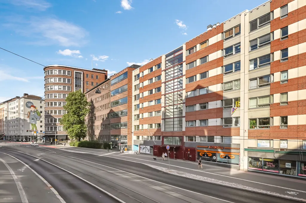 Exterior - Renovated Flat with Private Sauna in Sörnäinen
