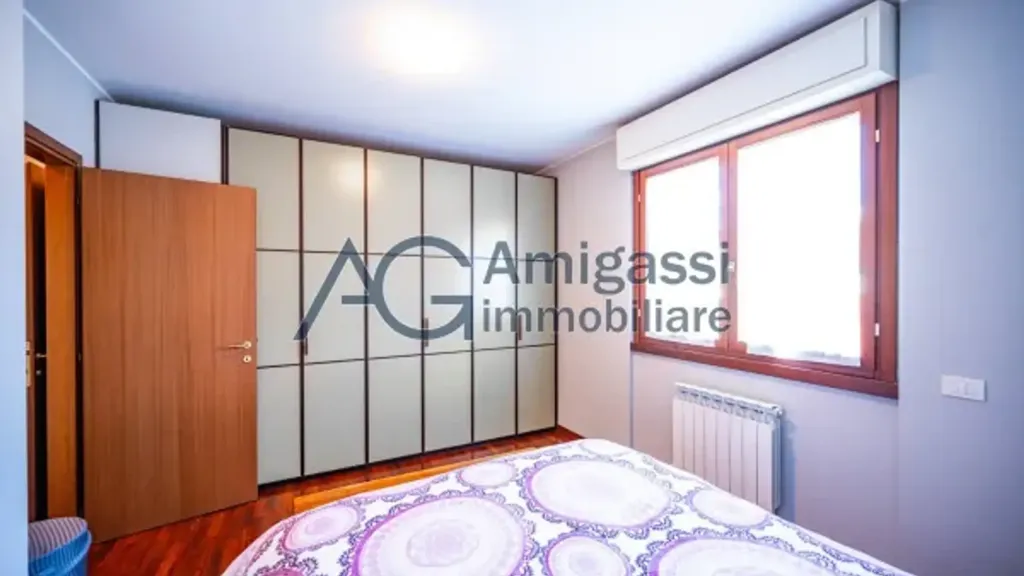 Magamistoad - Luxury Duplex with Balcony in Scanzorosciate
