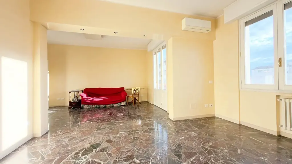 Soggiorno - Rusticated Apartment with Balcony in Florence