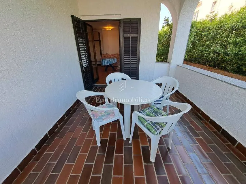 Terrass - Two-Bedroom Apartment with Sea View in Malinska