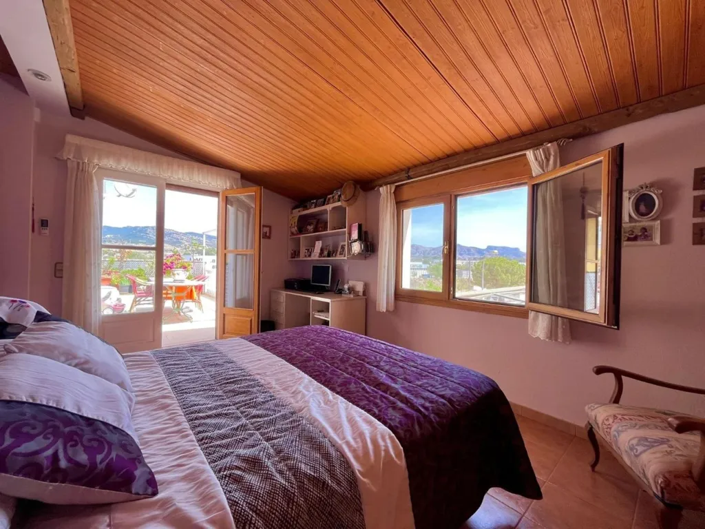 Magamistoad - Chalet with Pool in Sax