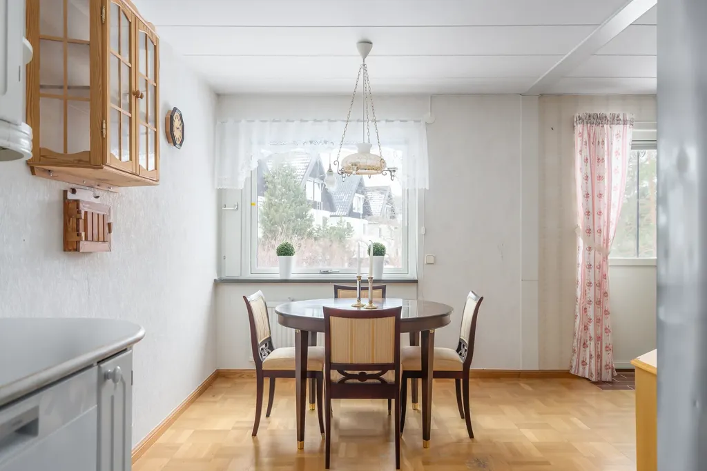 Söögituba - Detached House with Garden in Huddinge