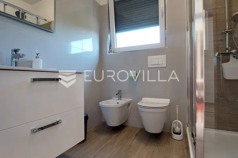 Vannitoad - Modern House with Pool near Pula, Istria
