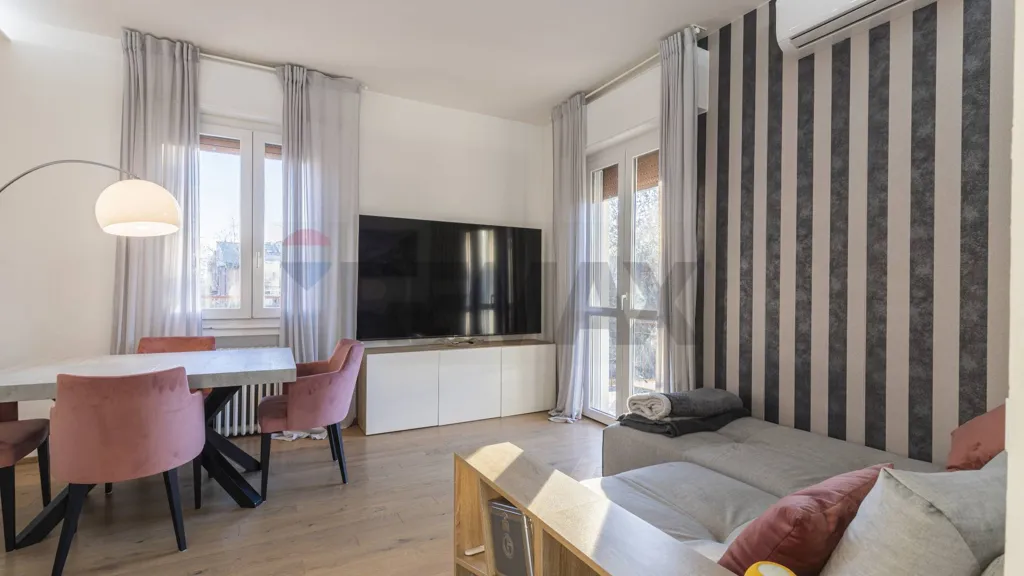 Elutuba - Rearranged Apartment with Balcony in Modena