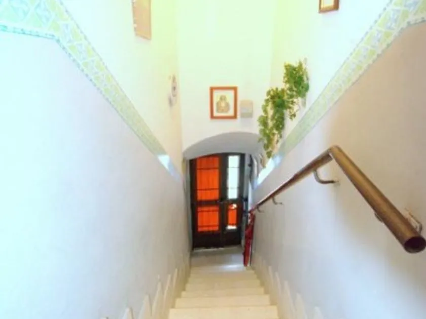 Pièces - Traditional Chalet with Historic Charm in Cáceres