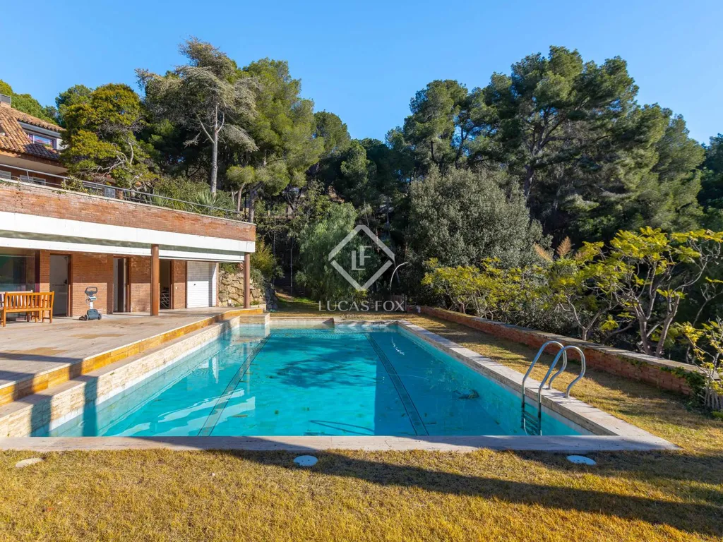 Piscine - Luxury Villa with Sea View in Premià de Dalt