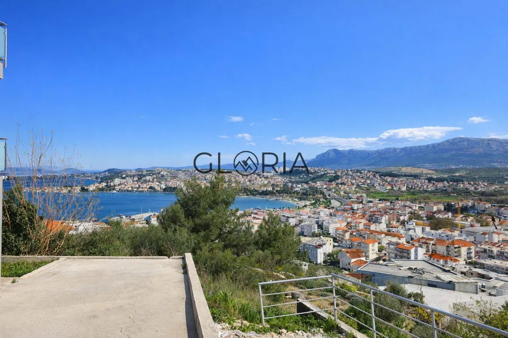 Balcone - 2-Bedroom Apartment with Panoramic View in Podstrana
