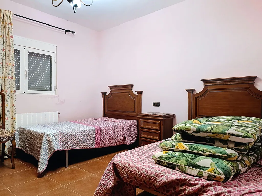 Bedrooms - Chalet with Pool in Mancha Real