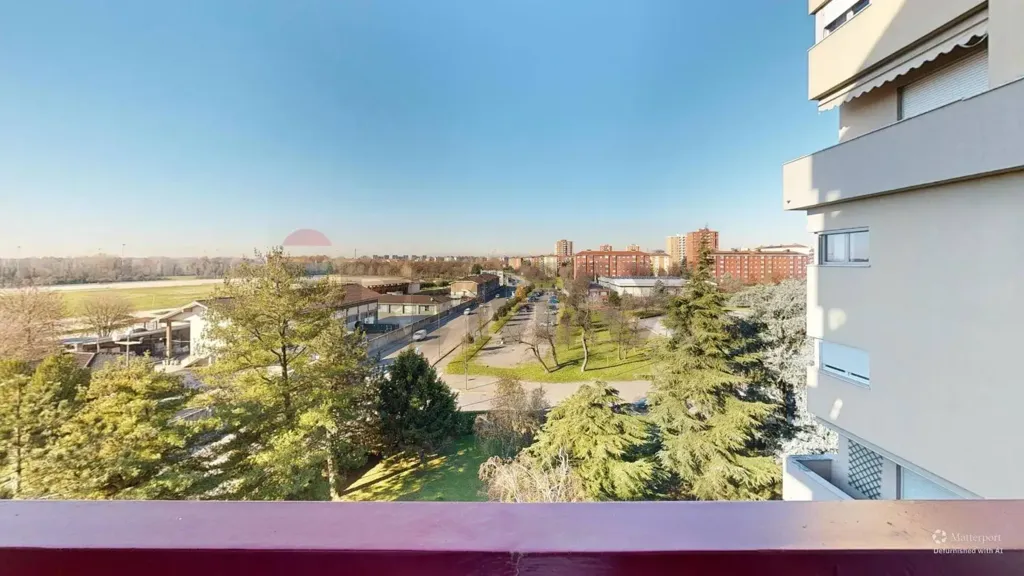 Balcon - Four-Bedroom Apartment with Balcony in Milan