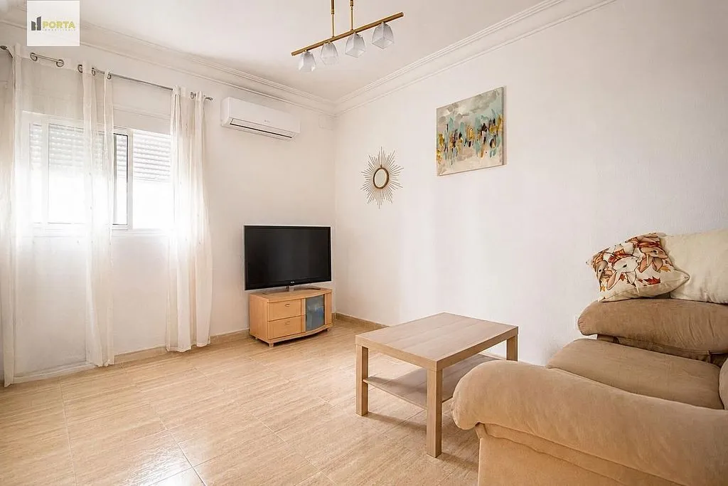 Elutuba - Ground Floor Flat with Central Location in Calzada