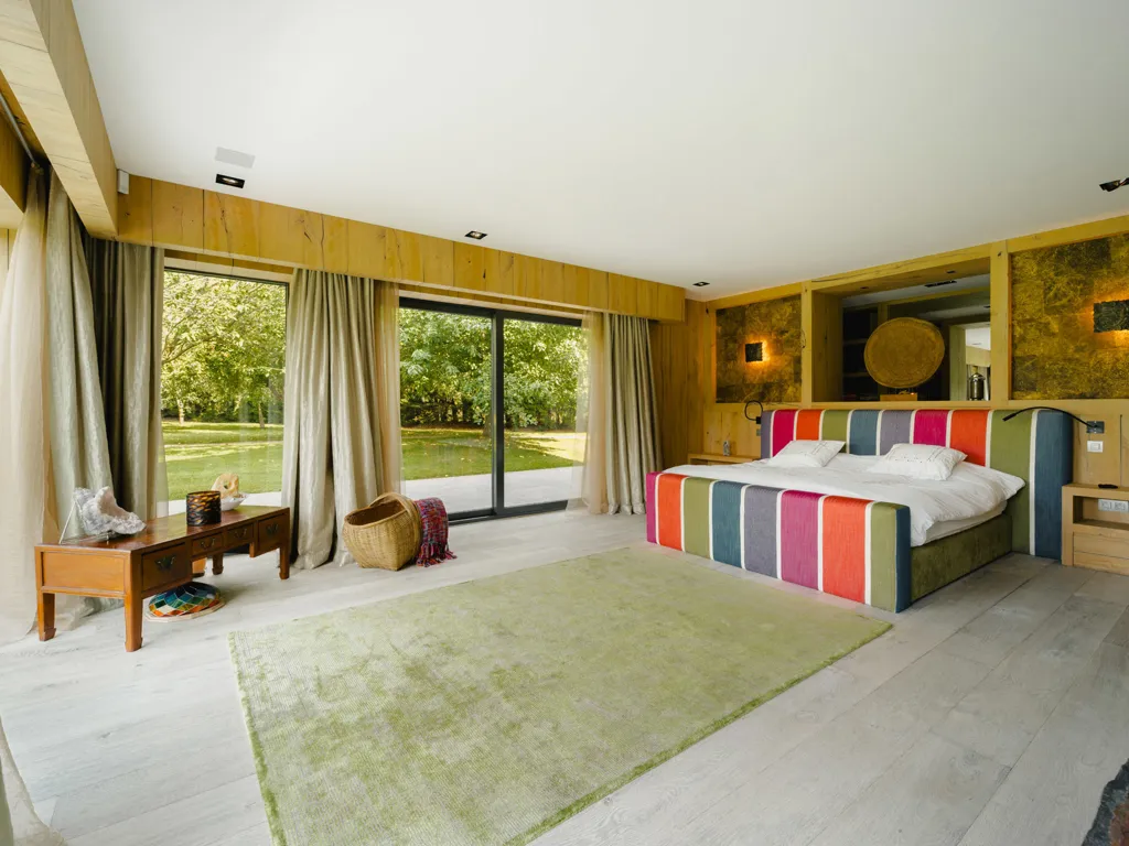 Magamistoad - Elegant Villa with Heated Pool in Ohain