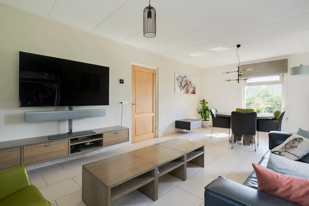 Séjour - Villa with Garden and Pool in Westendorp