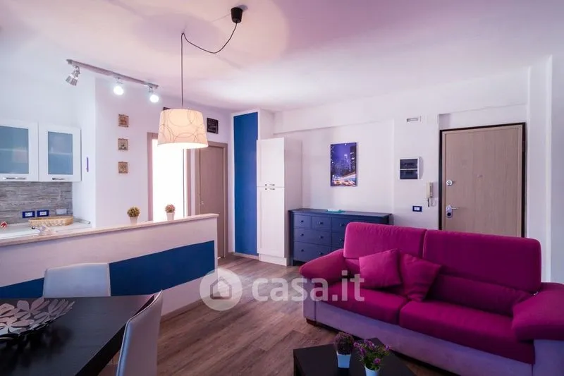 Elutuba - Rented Duplex with Terrace in Follonica