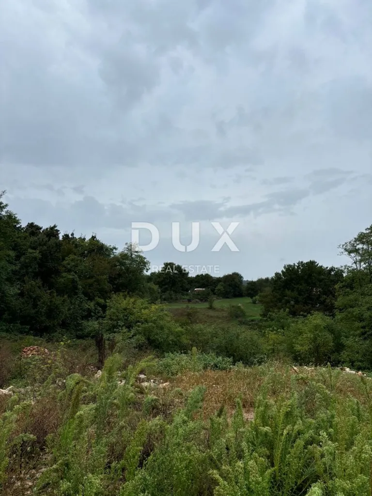 Jardin - Mixed-Use Land near Kanfanar Centre, Istra