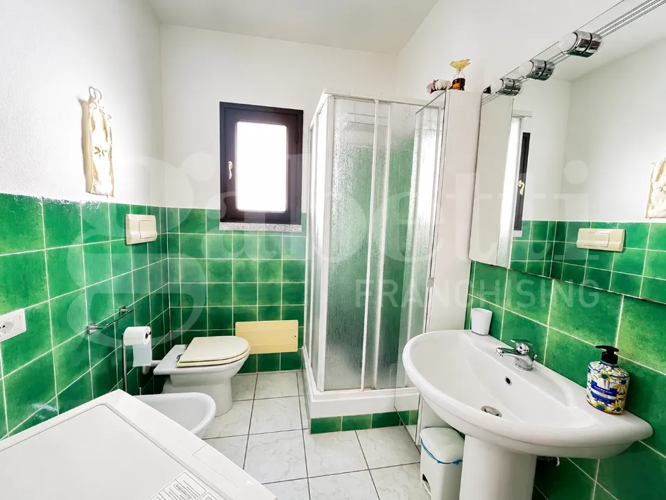 Salles de bain - Ground Floor Apartment with Veranda in Budoni