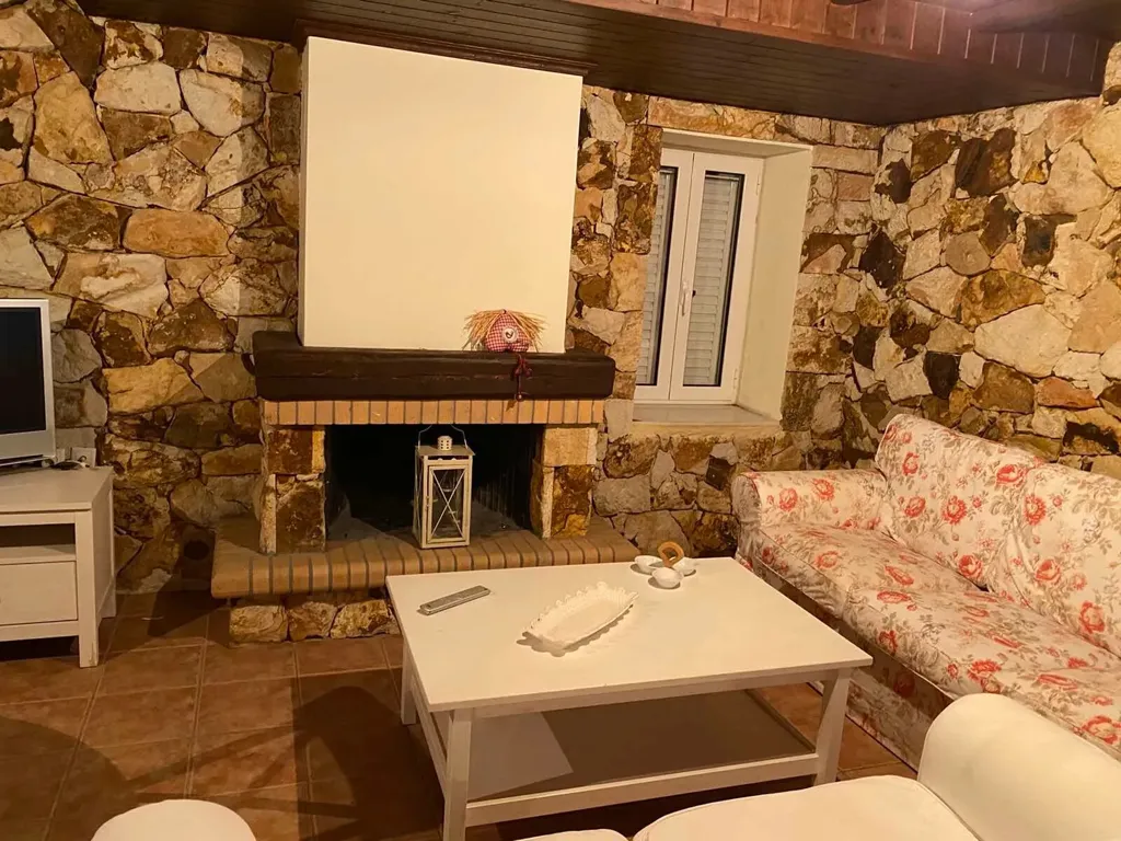 Elutuba - Luxury Complex with Mountain Views in Zachloritika