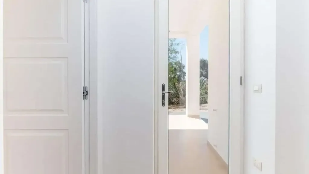 Esik - Luxury Villa with Pool near Ostuni