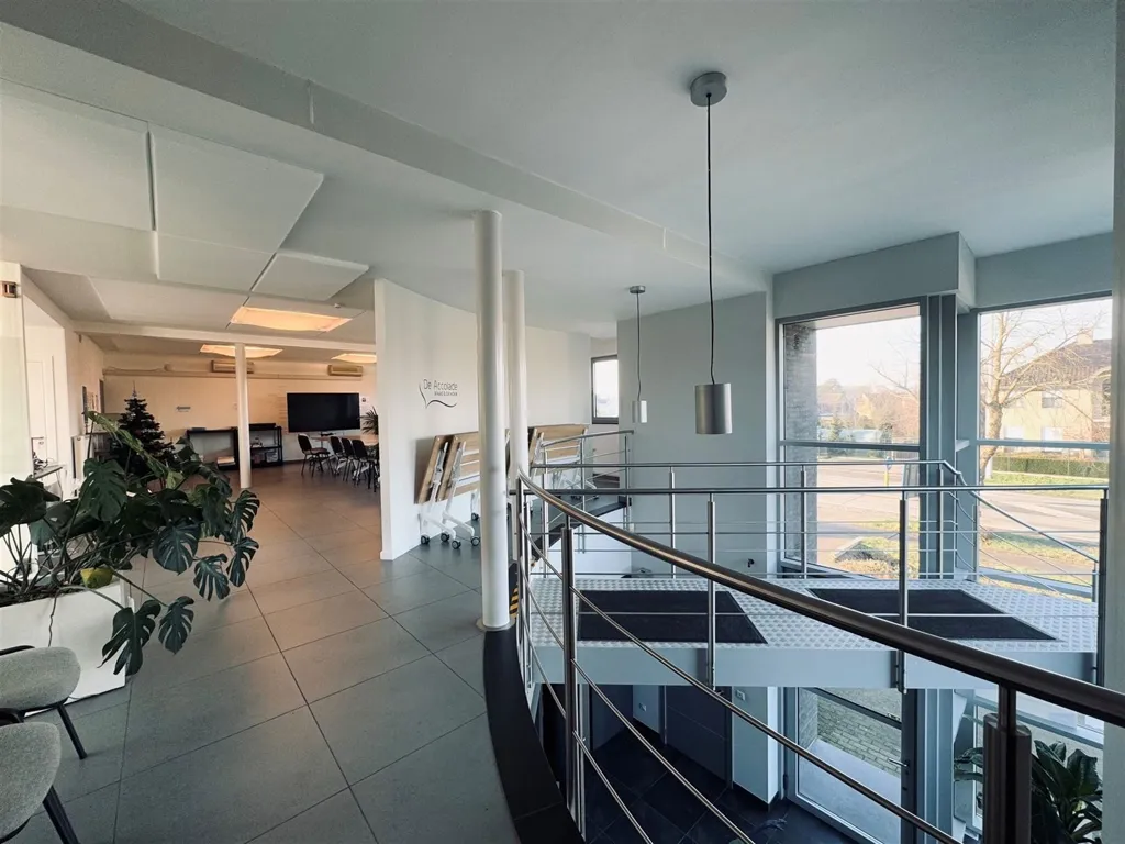 Toad - Office Space with Loft in Waasmunster