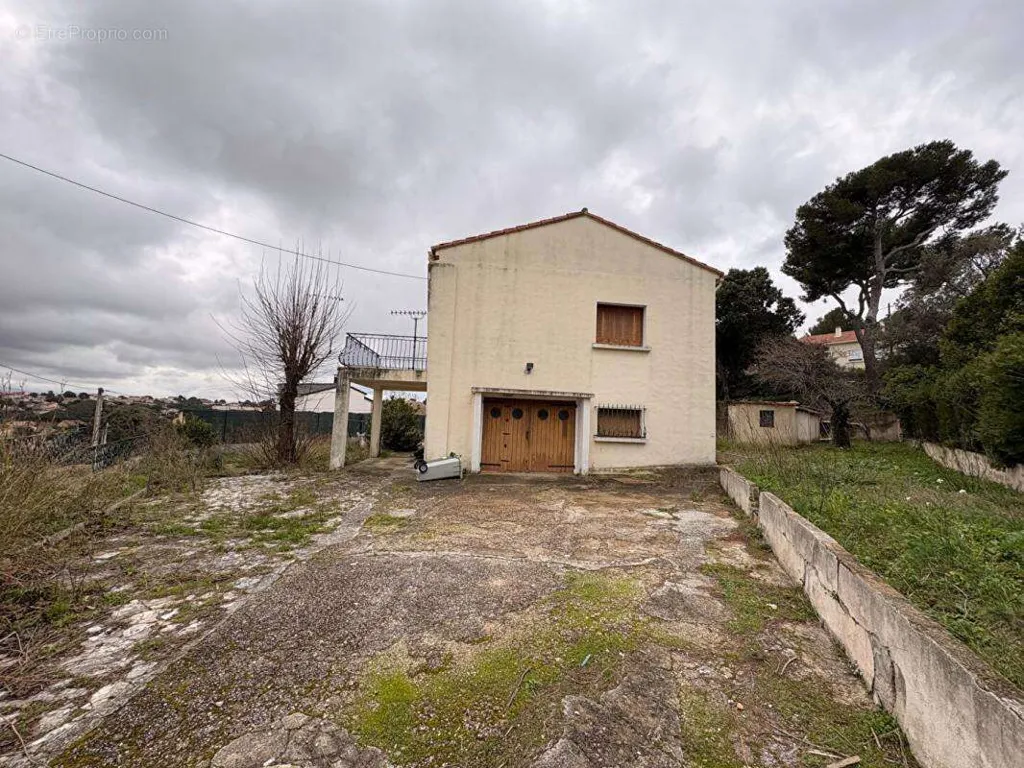 Extérieur - Maison avec Deux Appartements et Jardin à Les Pennes-Mirabeau