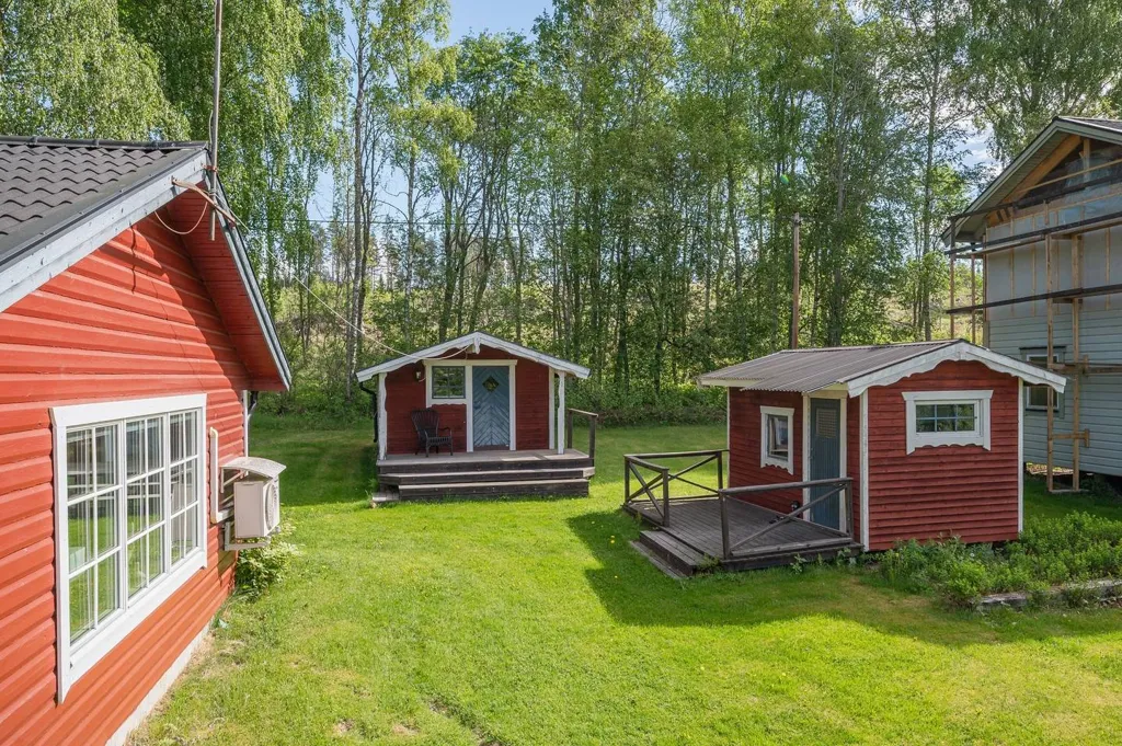 Aed - Villa with Open Plan and Garden in Årängen