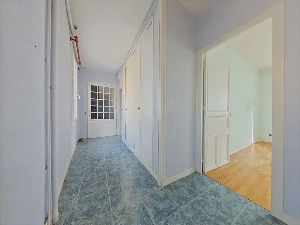 Maison 8 pièces à Tours