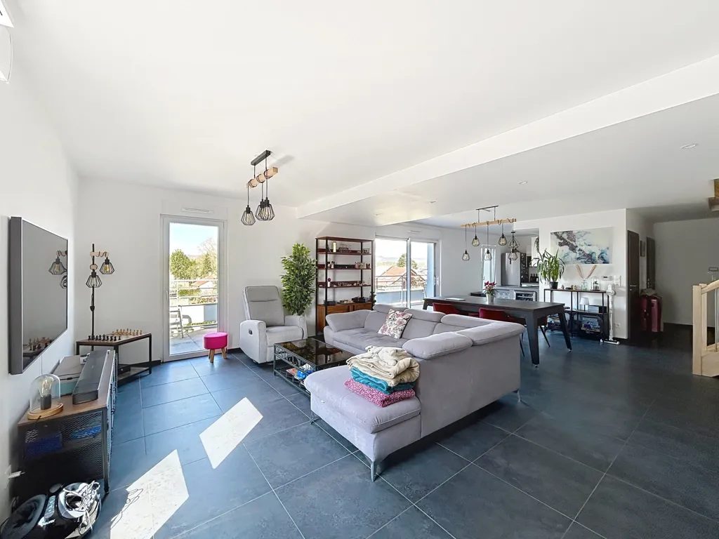 Living Room - Duplex with Terrace in Modern Residence