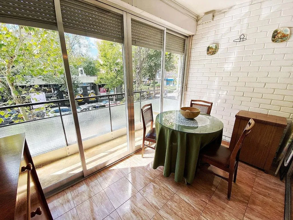 Salle à manger - Renovated Apartment in Aluche, Madrid