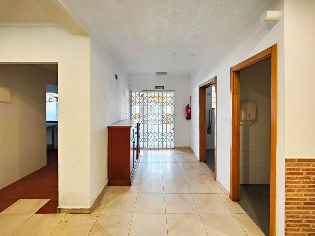 Entrée - Restaurant with Apartments in Torrevieja