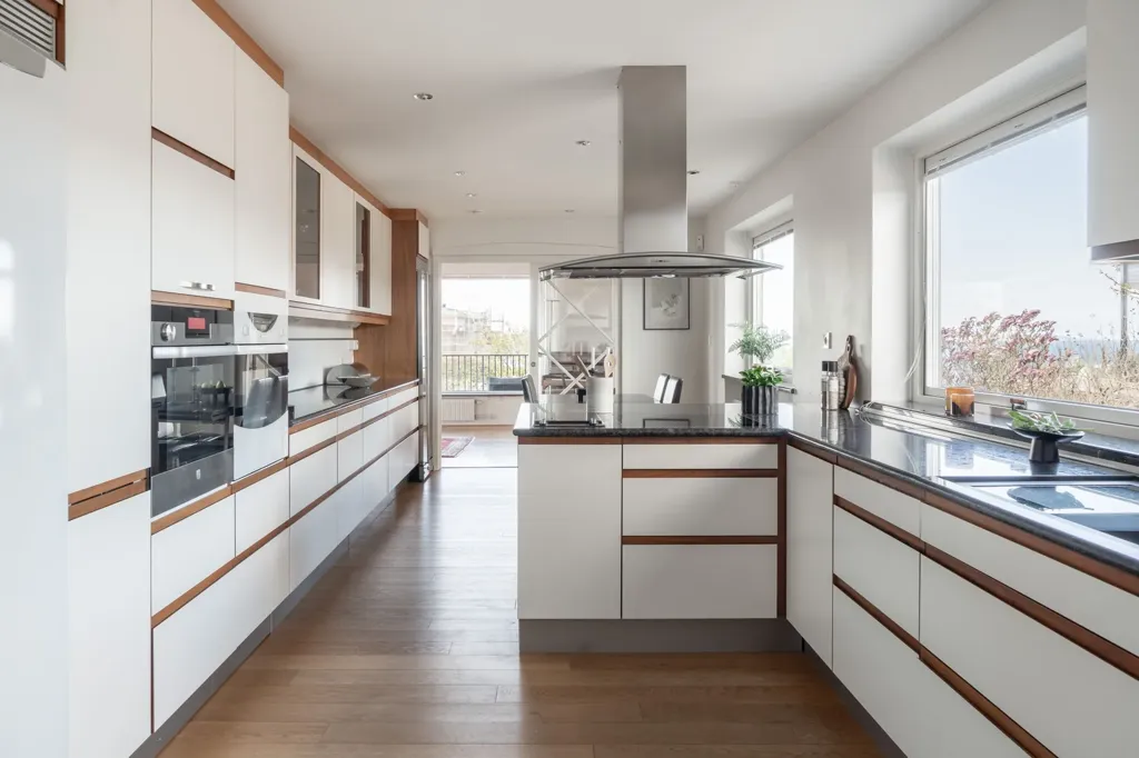 Cuisine - Architectural Villa with Sea View in Helsingborg