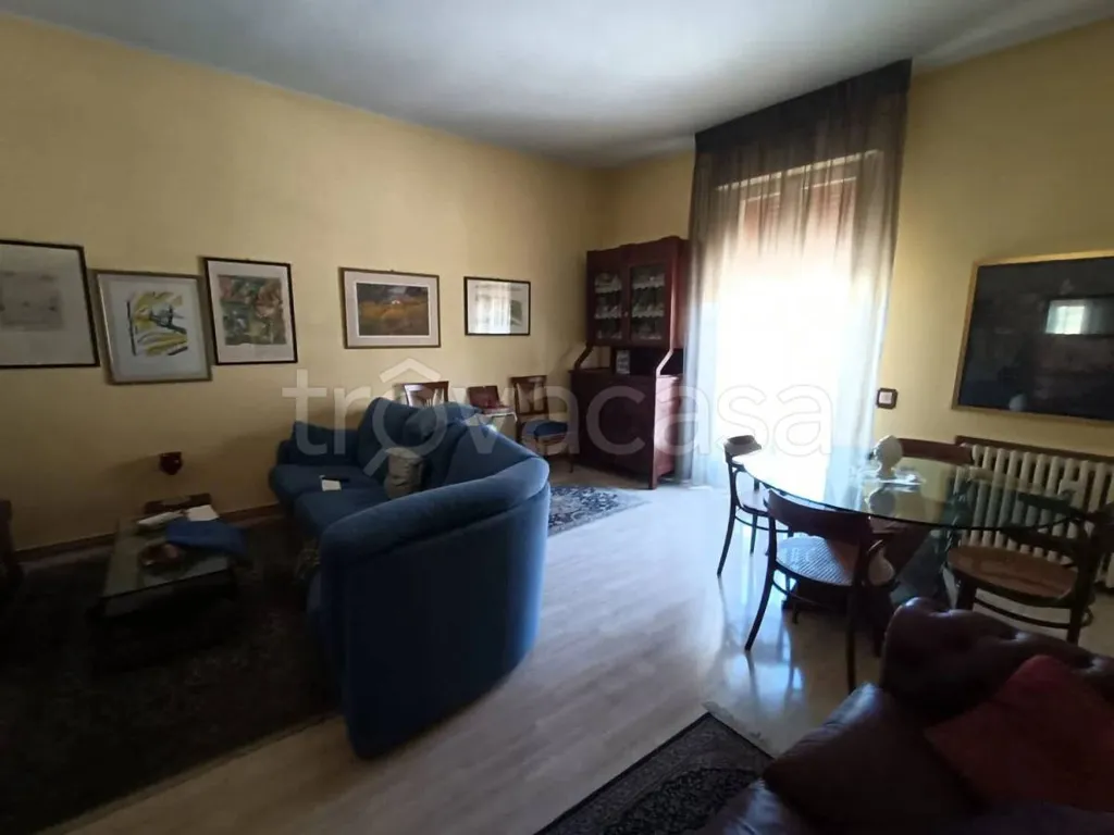 Elutuba - Apartment with Balcony in Residenziale Pesaro