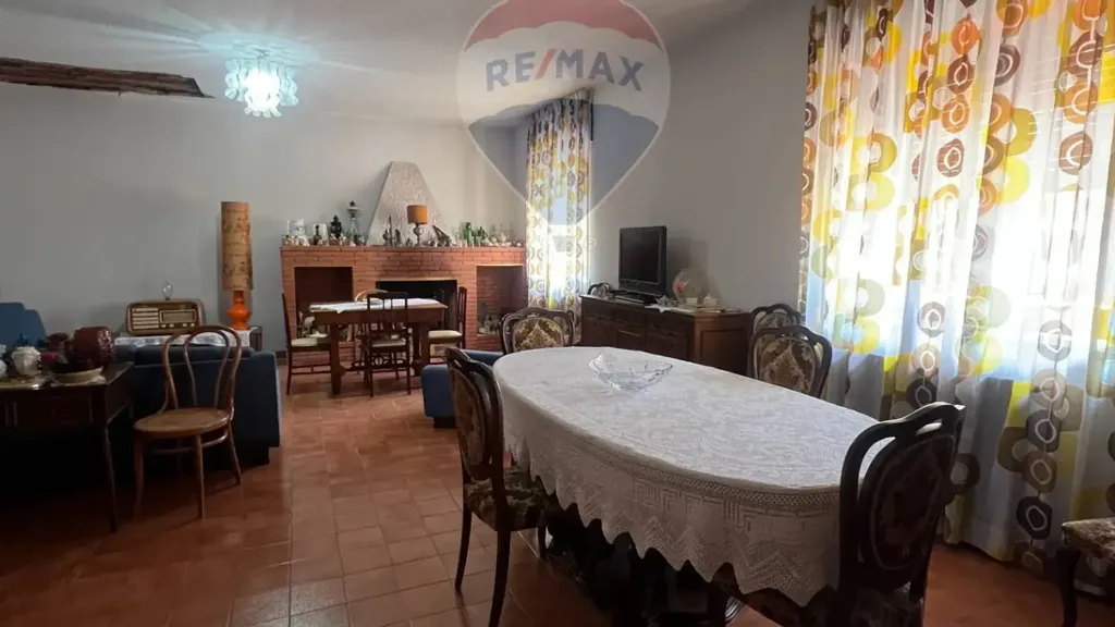 7-room house in IT