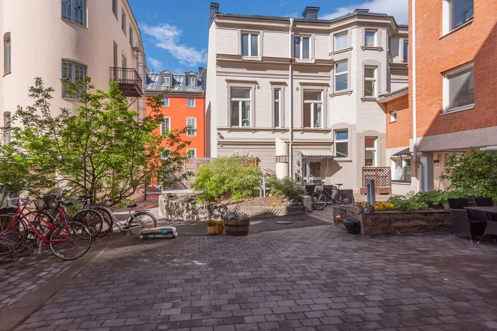 Jardin - Apartment with Balcony in Central Umeå