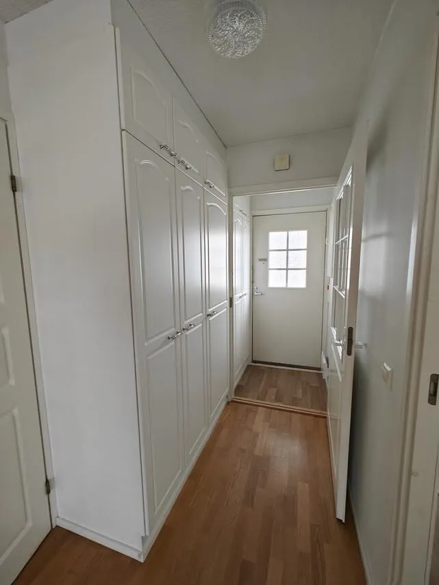 hallway_entrance