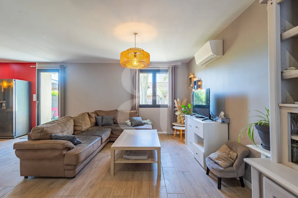 Soggiorno - Charming Townhouse with South-Facing Terrace in Graveson