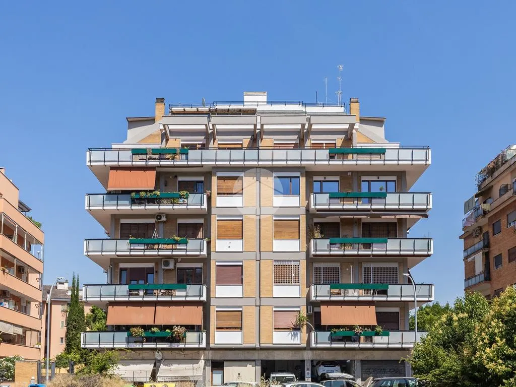 Exterior - Penthouse with Park Views in Ardeatino