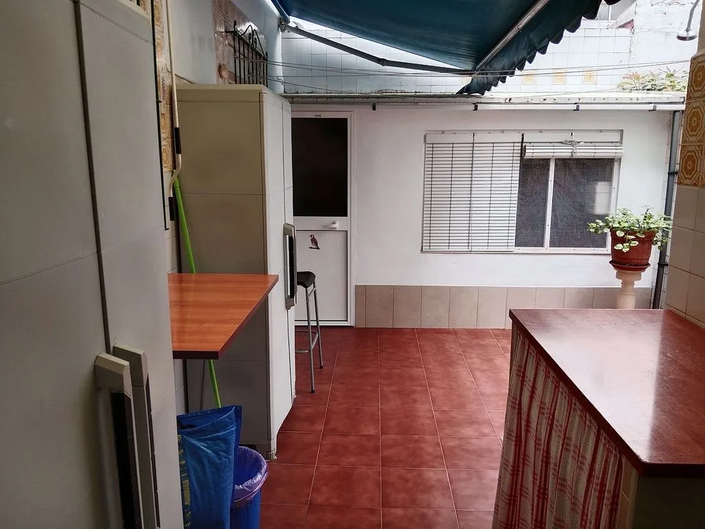 Cuisine - Apartment with Terrace in Isla Chica