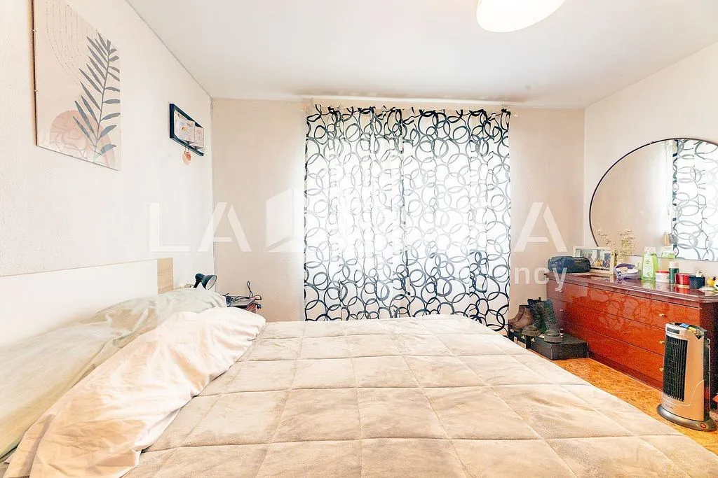 Magamistoad - Duplex with Terrace in Trinitat
