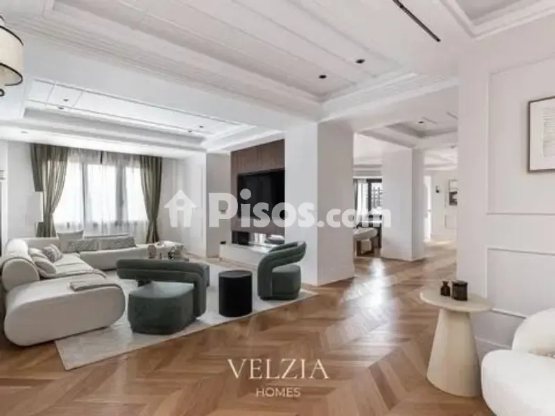 Elutuba - Luxury Flat with Balcony in Salamanca, Madrid