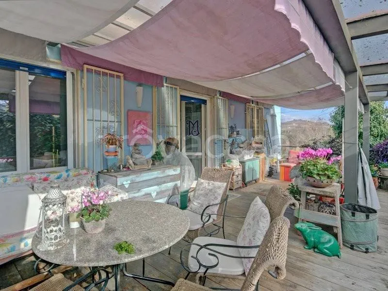Terrazza - Villa with Panoramic Garden in Dogliani Castello