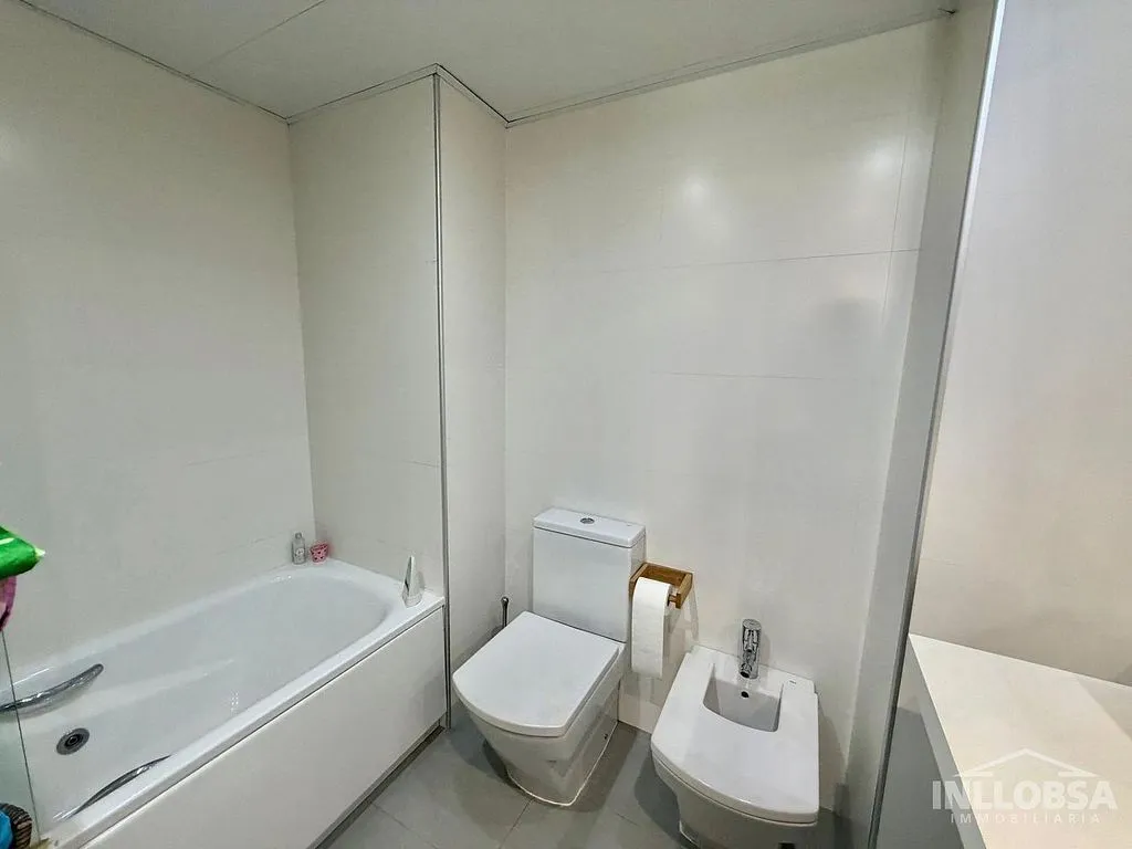 Salles de bain - Modern Flat with Balcony on Ctra. Santpedor - Bases de Manresa