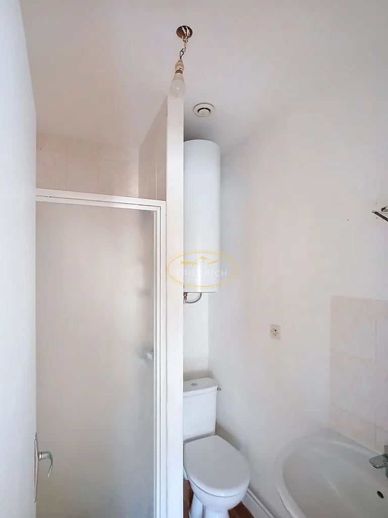 Vannitoad - Bright 2-Bedroom Apartment in Bar-le-Duc