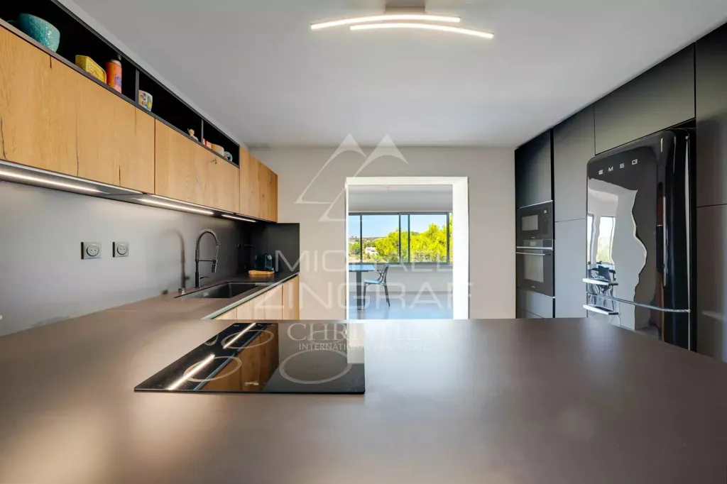 Köök - Villa with Sea View in Ensues-la-Redonne