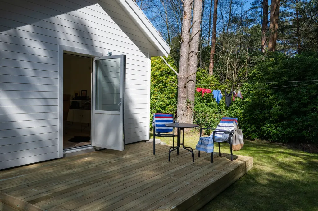 Terrasse - Spacious Bungalow with Pool in Ljungskogen