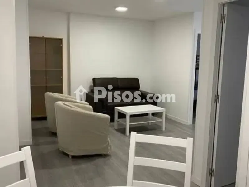 Salle à manger - Reformed Flat with Metro Access in Opañel