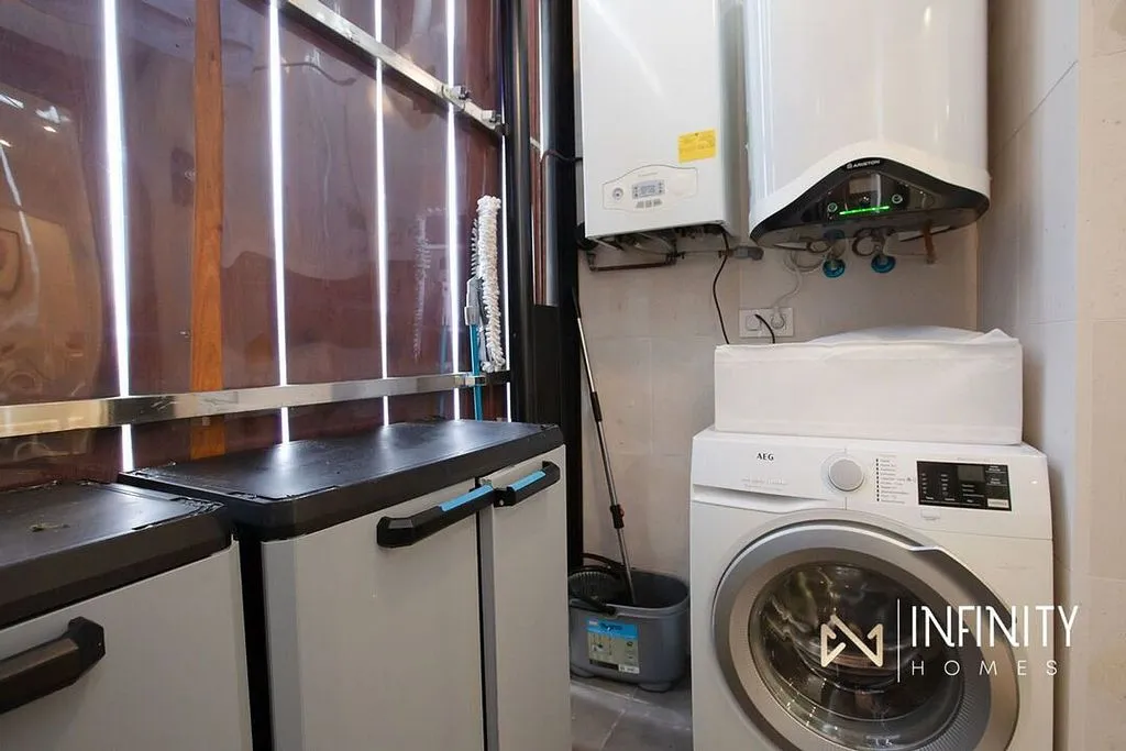Utility Room - Duplex with Terrace in La Galea, Getxo