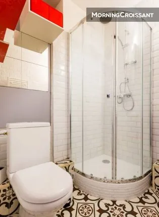 Bagni - Studio with Rooftop View in Paris