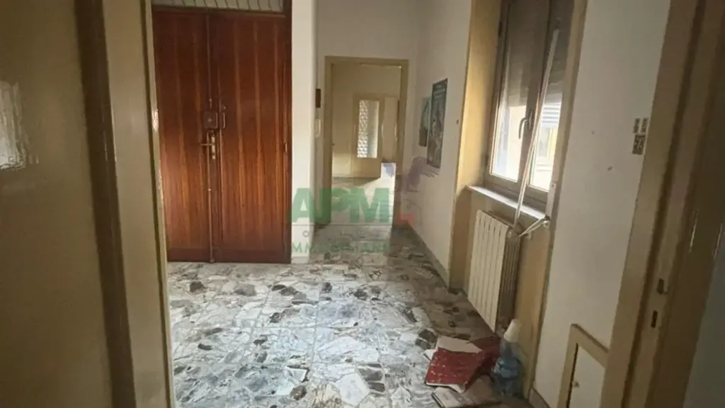 Esik - Spacious Apartment with Balcony in Cosenza Centre