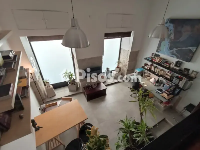 Elutuba - Reformed Duplex with West View in Malasaña